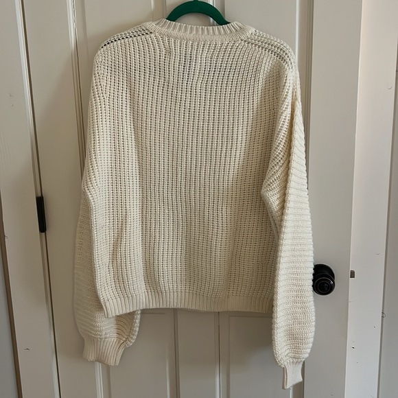 Les Basics Chunky Knit Fred Bone Sweater - Picture 9 of 9